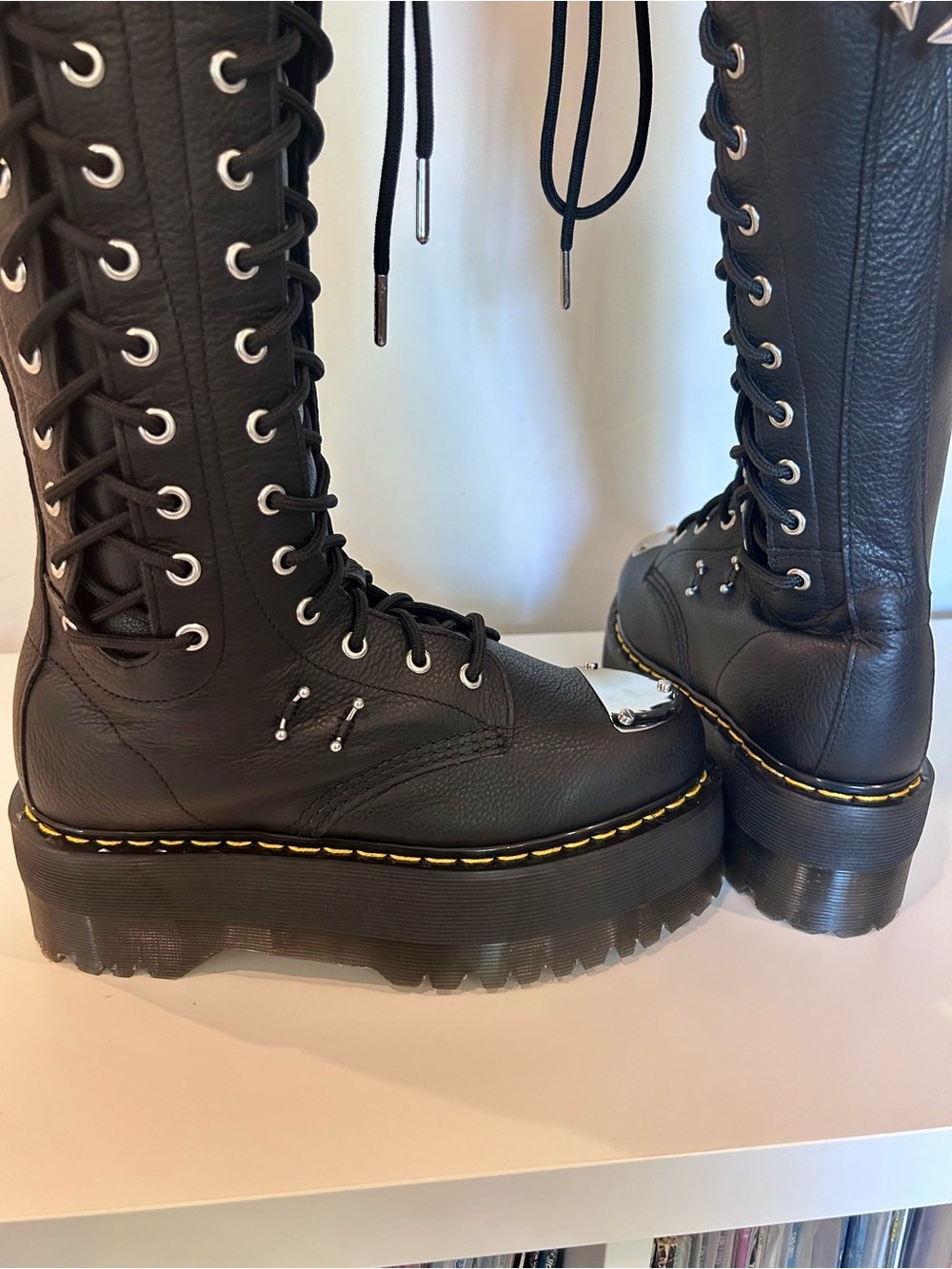Dr. Martens Virginia Leather 28-Eye Extreme Black Knee High Boots Size 8 New - Picture 6 of 11